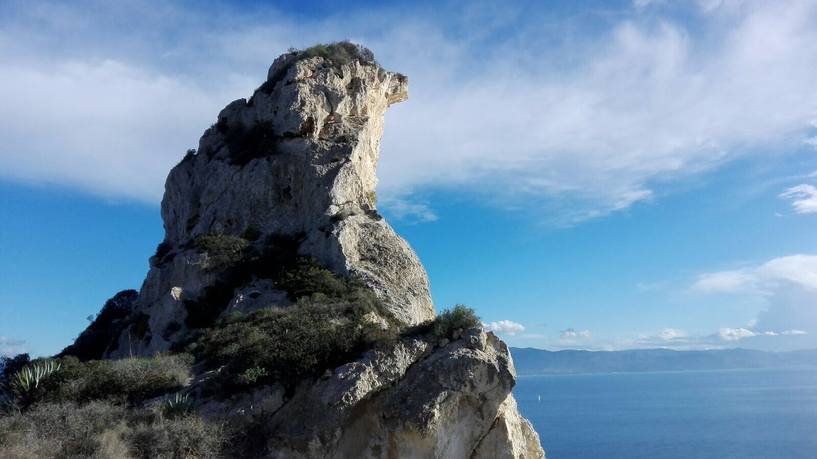 “Sella del Diavolo a rischio crollo. Quando un intervento?”