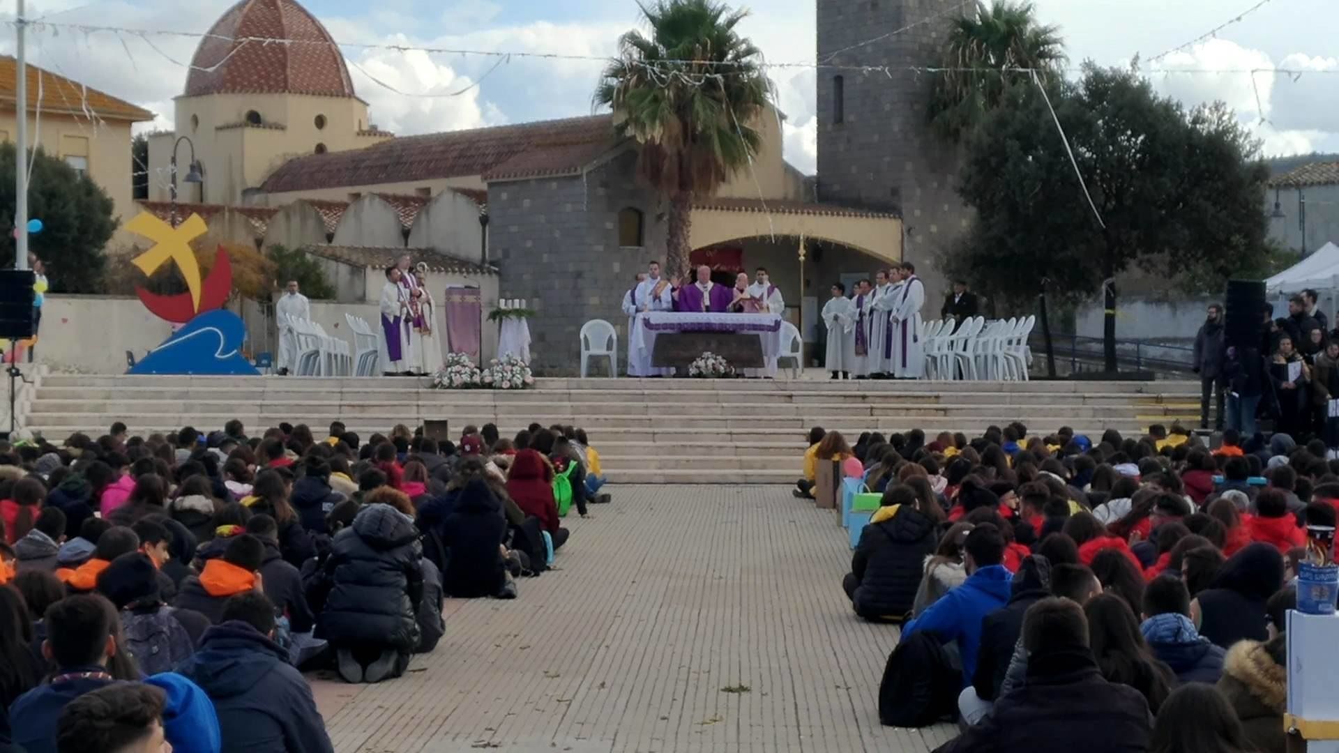 Barrali, 1700 giovani “riscoprono” la preghiera insieme al divertimento