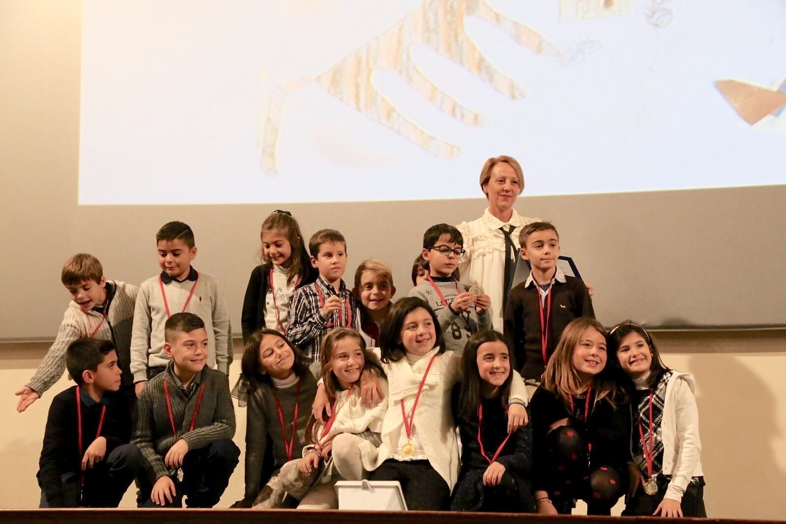 Medaglia d’oro e menzione speciale per due scuole selargine a Lucca