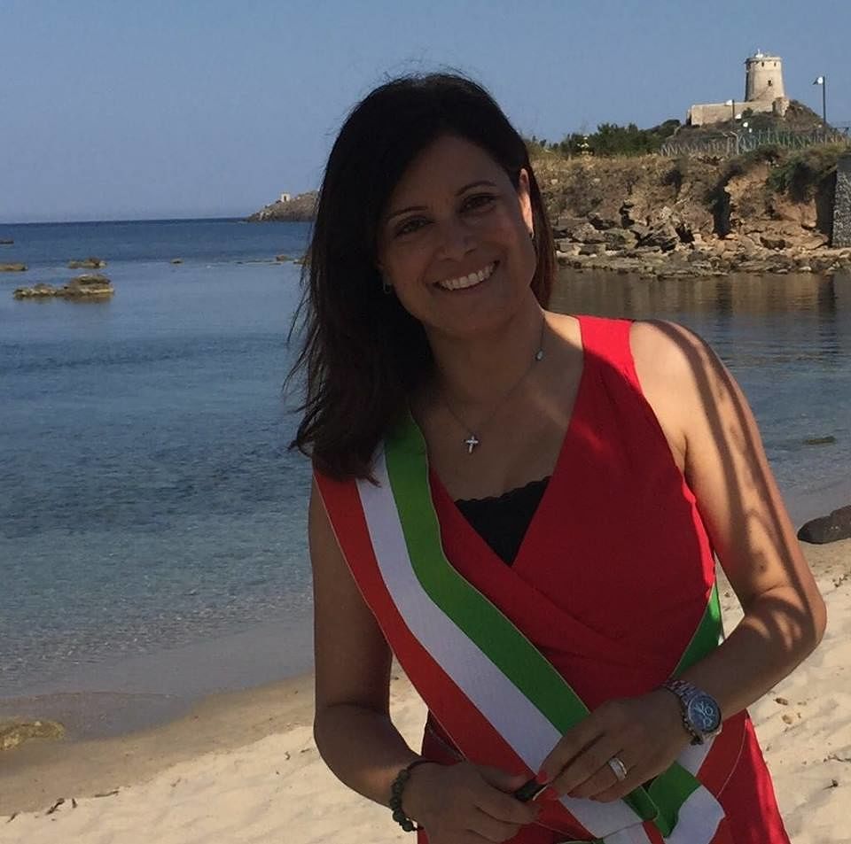 Pula, grave atto intimidatorio contro la sindaca Carla Medau: tentato incendio alla sua auto