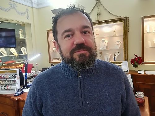 “Domenica resto con la mia famiglia, a Cagliari gli acquisti sono al palo”