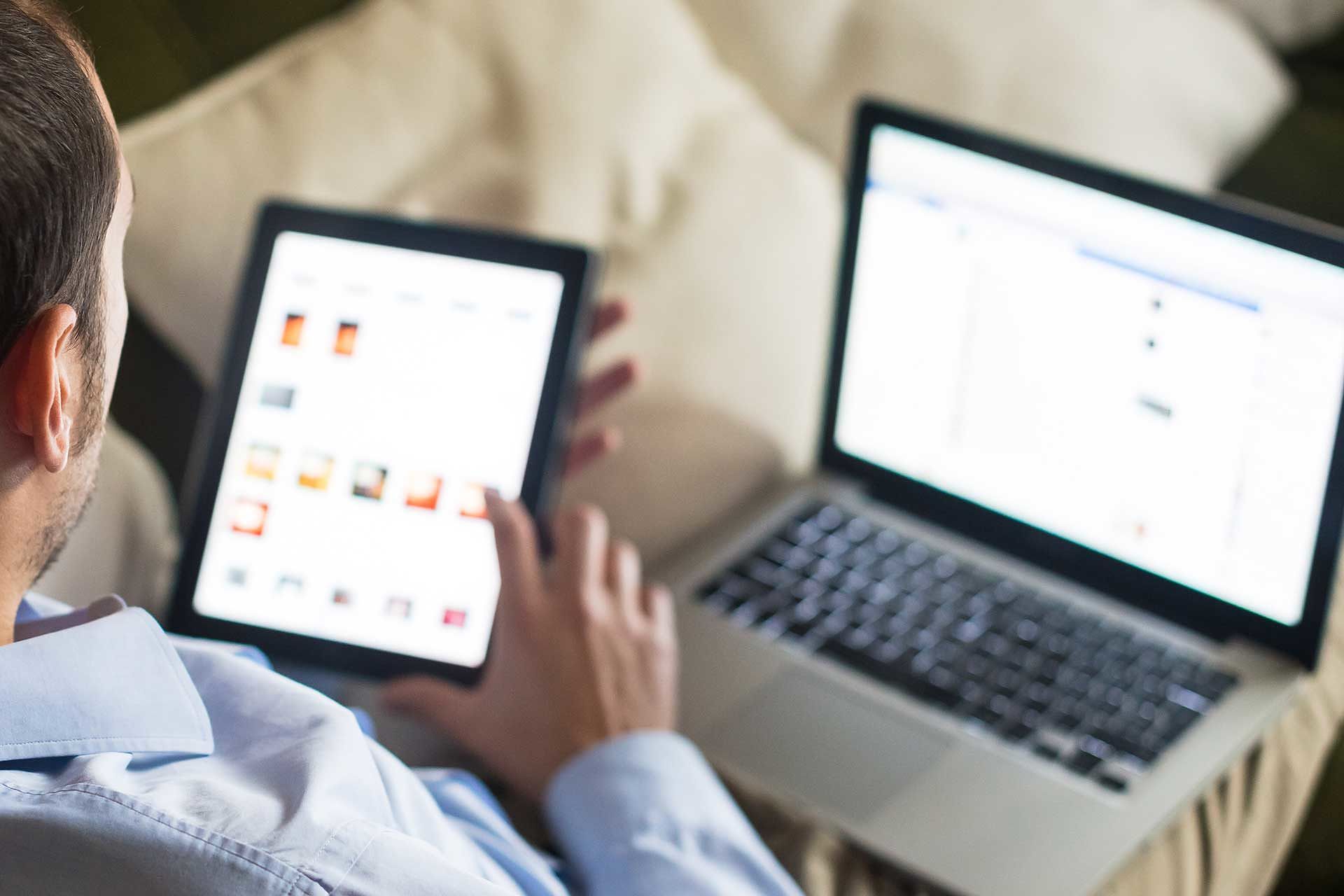 Sardegna, c’è un voucher di 400 euro ai giovani per acquistare pc e tablet