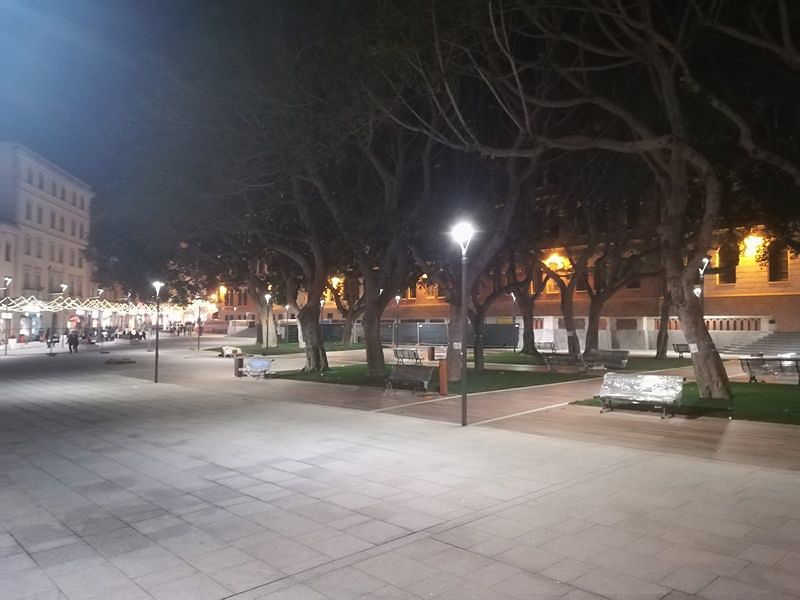 Con 24 panchine, fontanelle e telecamere: in anteprima la nuova piazza Garibaldi