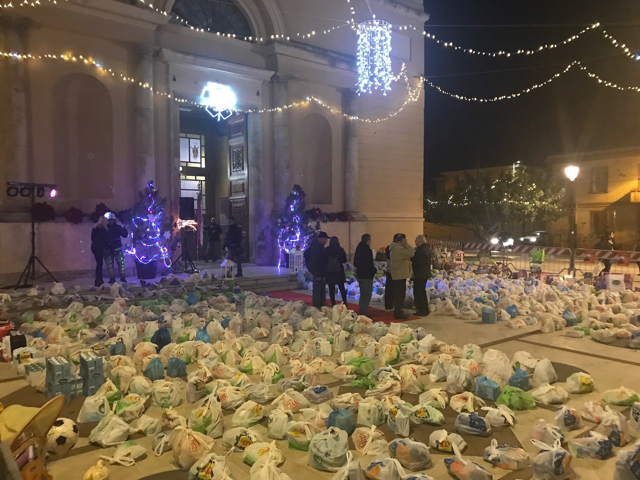 Selargius, migliaia di buste colorate per il primo “Miracolo di Natale”