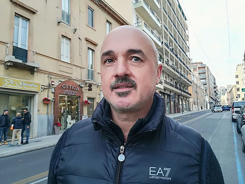 Cagliari, Natale “di morte” nelle vie dello shopping: “Un negozio apre e 4 chiudono”