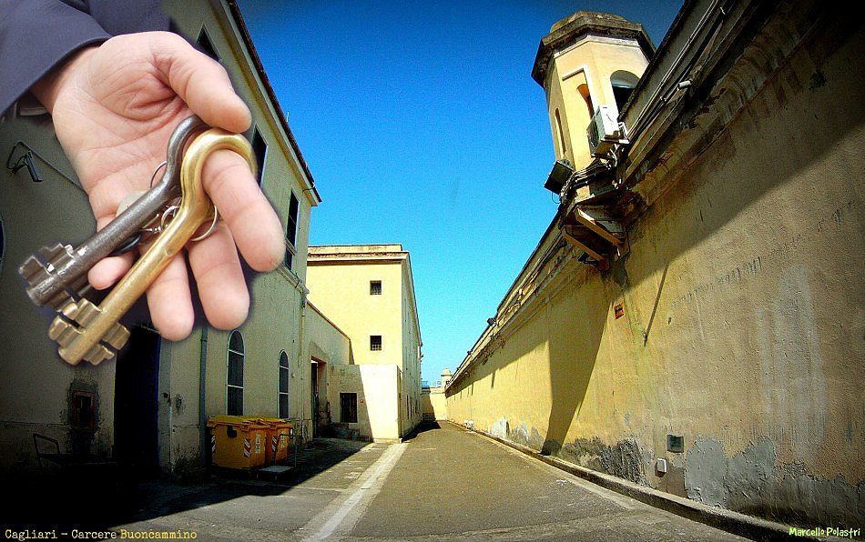 Cagliari, il video inedito tra gli orrori del carcere di Buoncammino