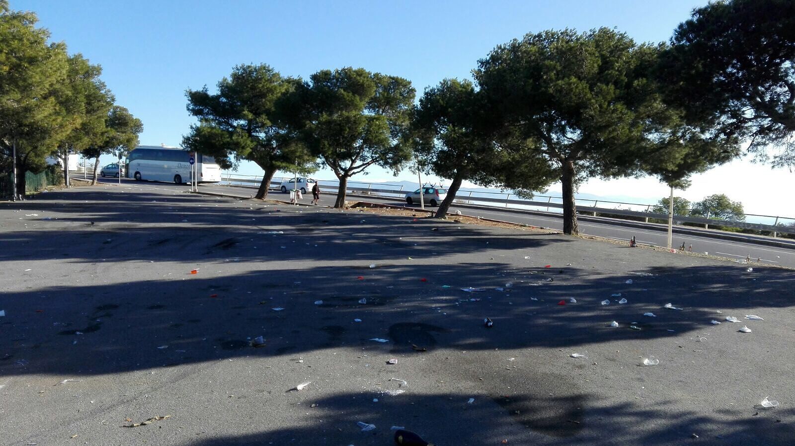 Belvedere di Monte Urpinu: per i turisti anche i rifiuti