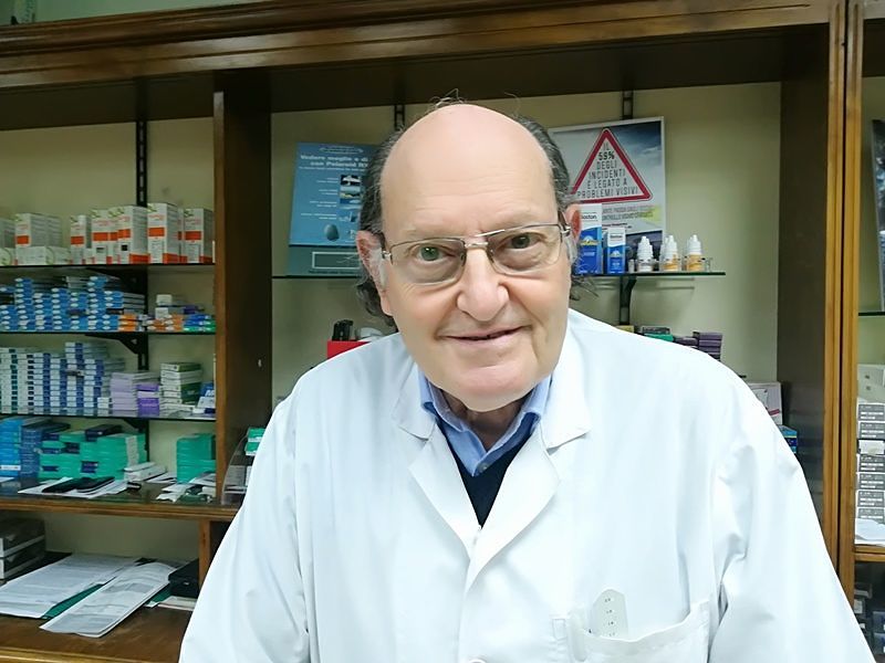 Cagliari, dopo 45 anni chiude l’ottico di piazza Garibaldi: “Colpo letale dalla pedonalizzazione”