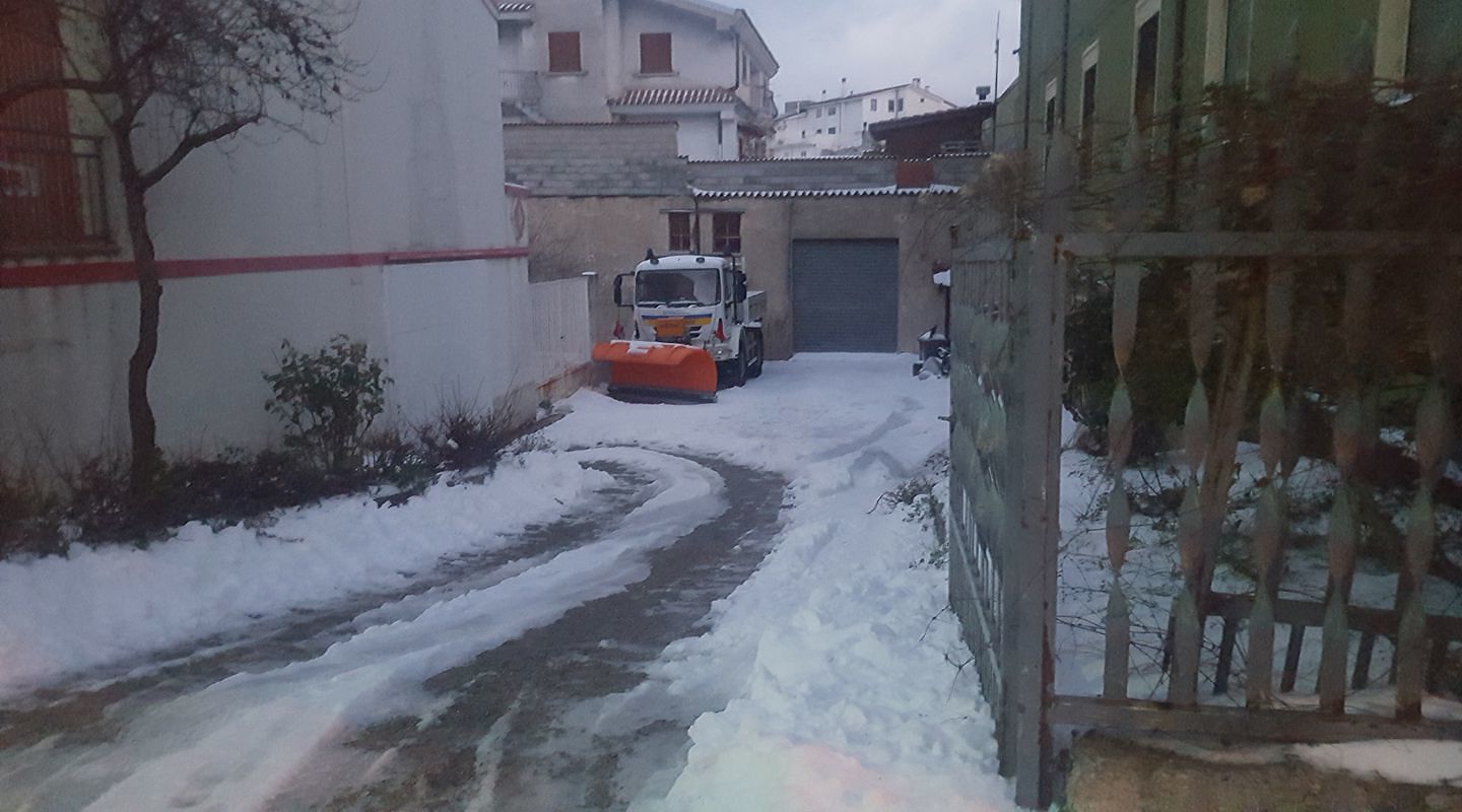 Sardegna, il paradosso dell’inverno: nessuno può muovere gli spazzaneve