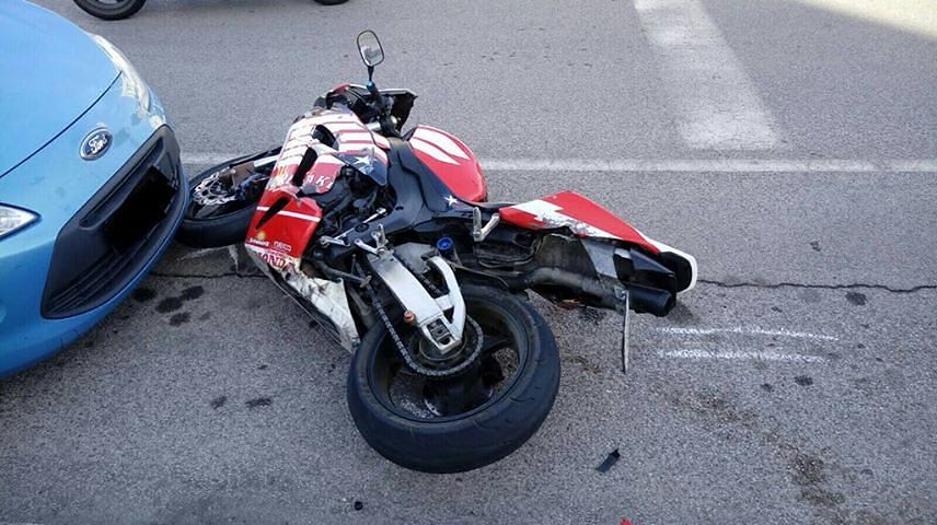 Cagliari, donna investita in via Cornalias da un motociclista positivo al test dell’alcol