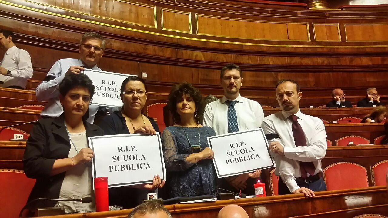 M5s, Manuela Serra lascia e non raddoppia: “Non mi candido, torno a scuola”