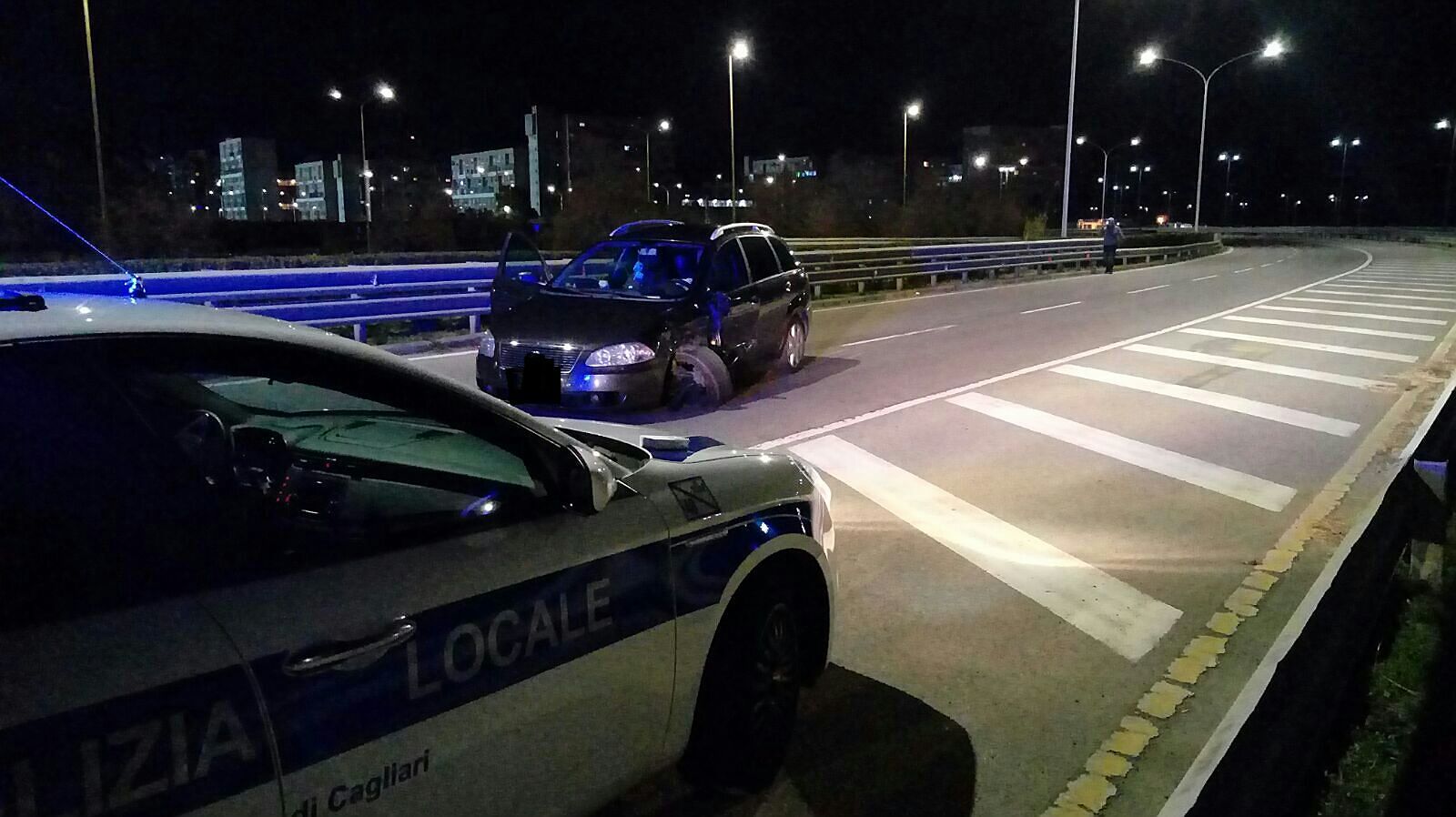 Contromano in viale Ferrara, si scontra con un’auto: illesi i due conducenti e una bimba