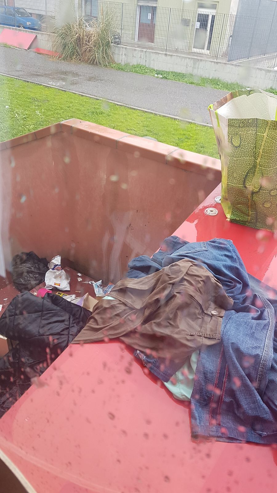 Cagliari, allarme igiene all’alberghiero di via Monte Acuto