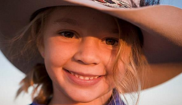 Nuova vittima del bullismo online: ragazzina di 14 anni si toglie la vita