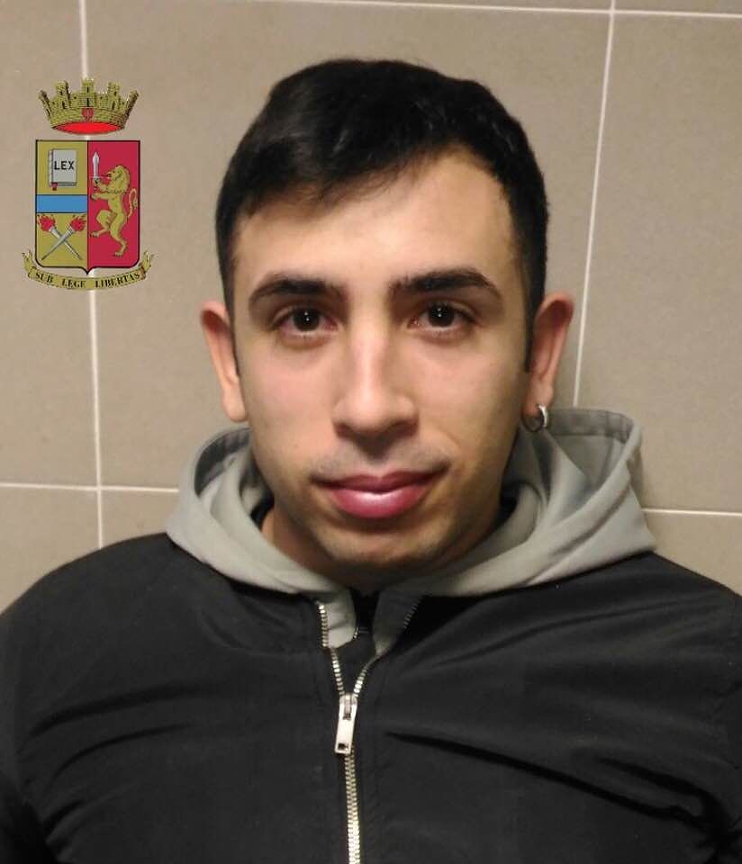 Cagliari, spunta la cocaina fuori dal circolo privato di Pirri: in manette un 27 enne