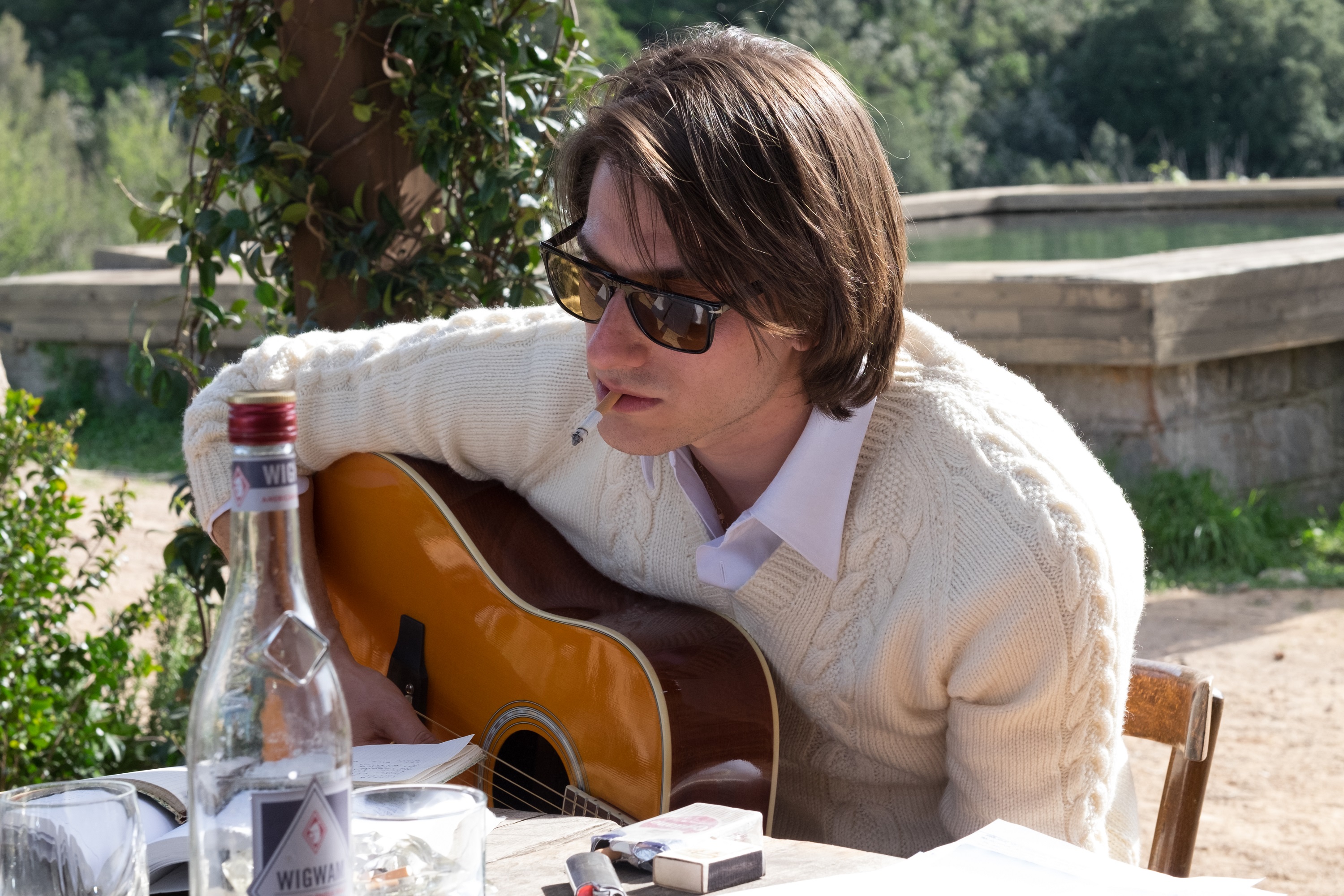 “De Andrè. Principe libero”, il film che racconta anche l’amore tra il cantautore e la Sardegna