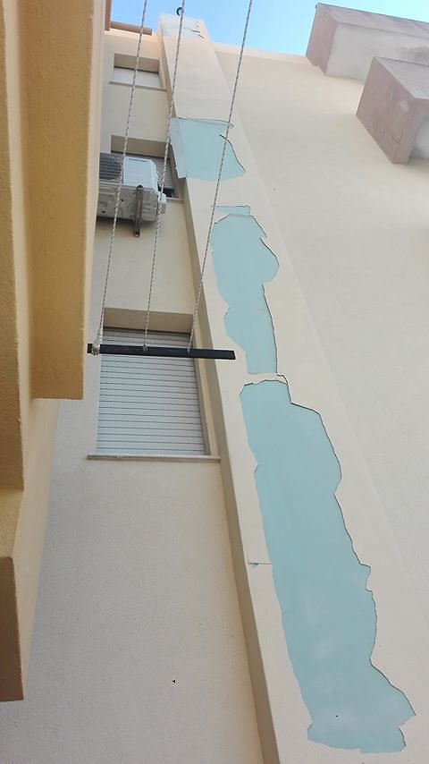 “Monserrato, il vento sta portando via pezzi di intonaco dai palazzi: è una vergogna”