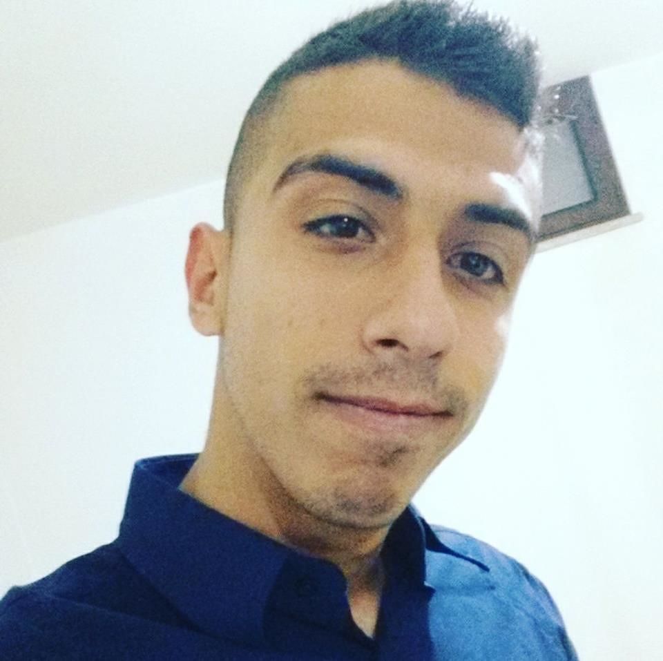 Decimoputzu, le lacrime per Mirko Pintus: muore a 23 anni sulla strada per Villacidro