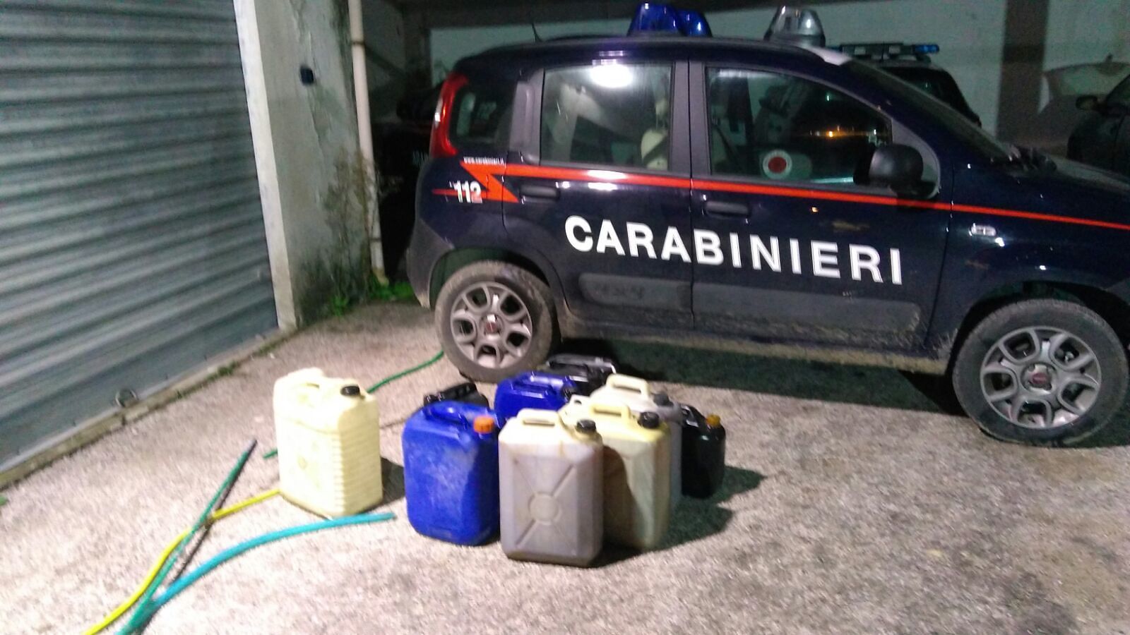 Rubano 145 litri di gasolio dalla caldaia della scuola: tre ladri in manette a Villamar