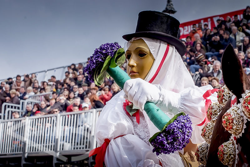 Magica Sartiglia da Cagliari a Oristano per conoscere le belle maschere