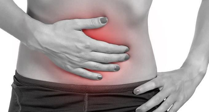 Colon irritabile? Un male invalidante di cui si parla poco: ecco come batterlo
