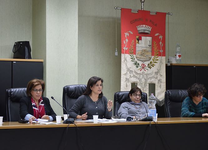 Pula, giornata storica per Nora: contratto e 200 euro in più alle guide turistiche