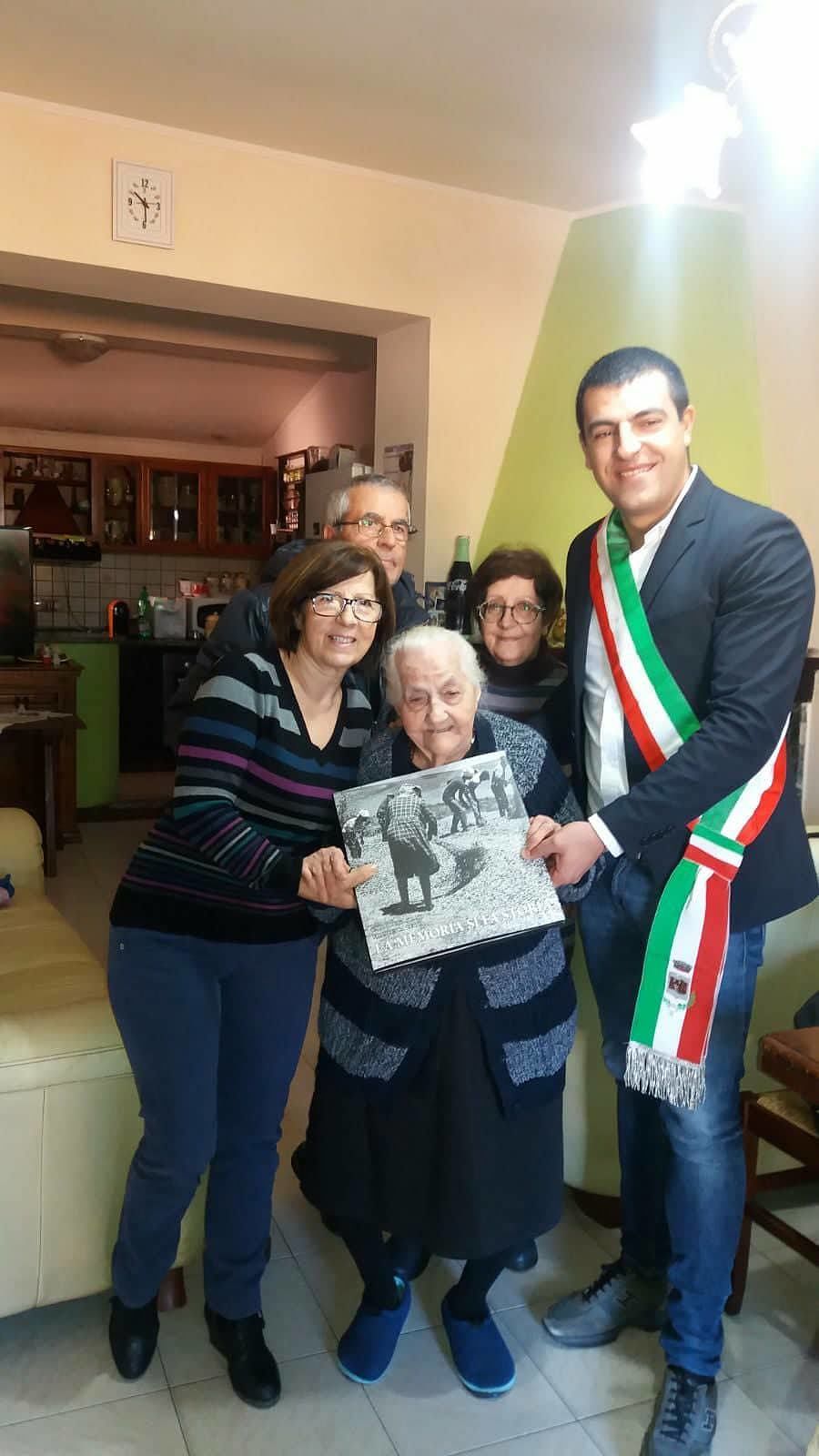 Sanluri, tzia Maria compie 106 anni: “Non avrei mai pensato di vivere così a lungo”