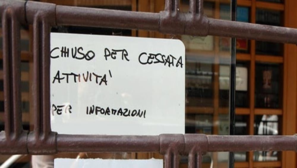 Commercio “lacrime e sangue”: strage di negozi in Sardegna, altro che ripresa