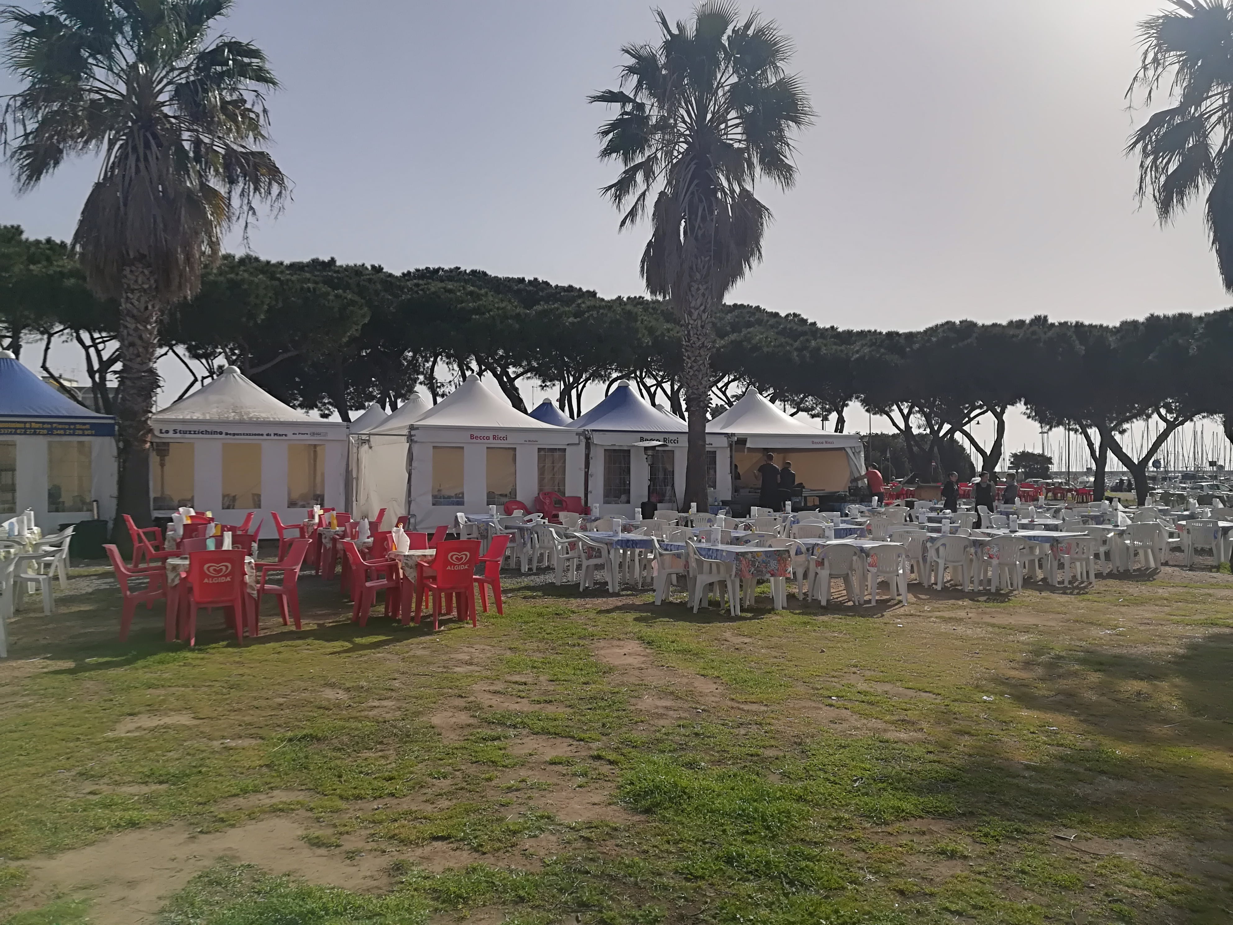 Cagliari, tanti tavoli vuoti a Su Siccu. Sos dei ricciai: “Vogliamo lavorare anche a maggio”