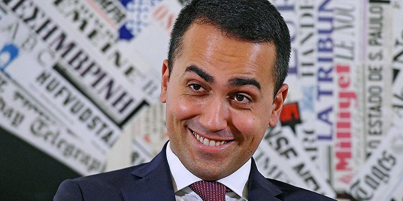 Di Maio arriva a Cagliari, prima tappa al mercato di Sant’Elia -VIDEO