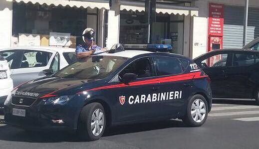 Cagliari, ruba alcolici da un bar per circa 1000 euro: arrestato