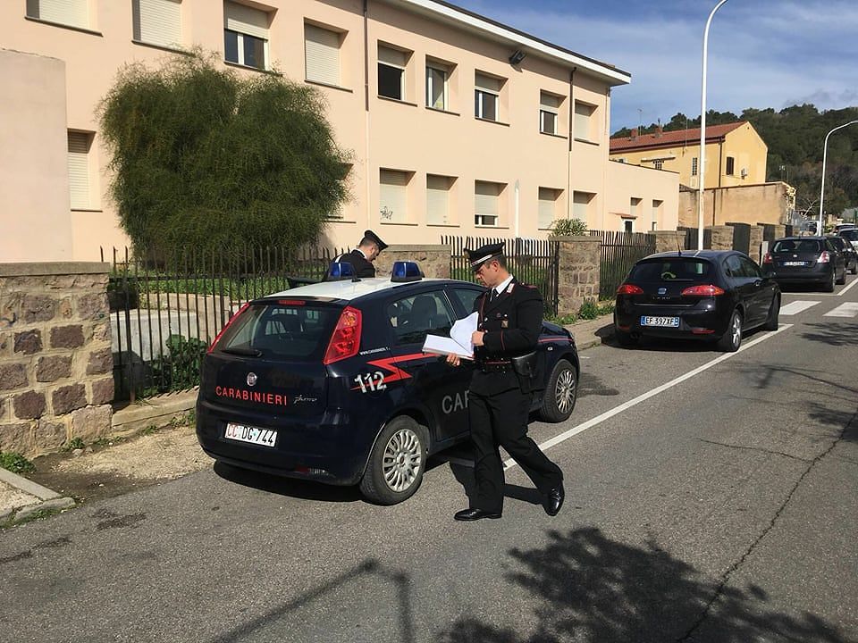 Baby pusher in trasferta a Carbonia nel sacco. La droga nascosta nelle mutande