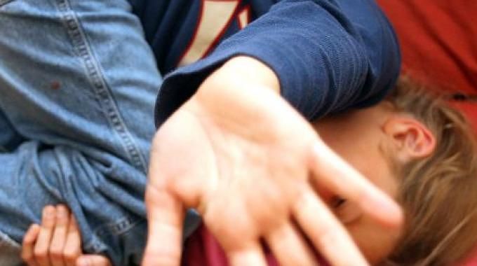 Cagliari, violentava un 13enne alle lezioni del doposcuola: arrestato