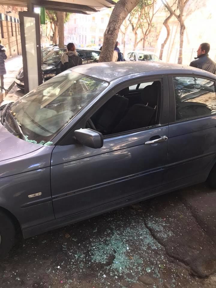 Cagliari, ancora raid notturni contro le automobili: “Subito più telecamere”
