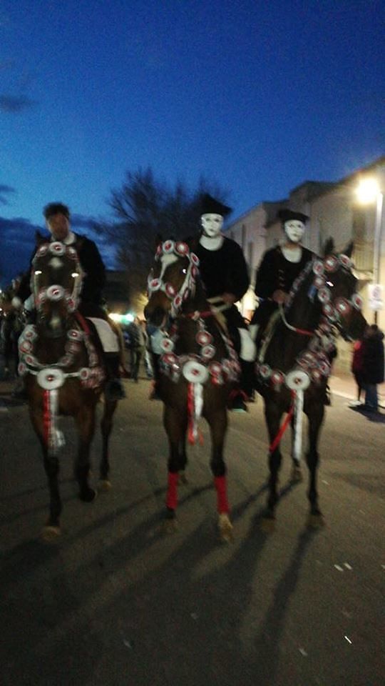 Troppi controlli alla Sartiglia, protesta clamorosa: stop alle pariglie