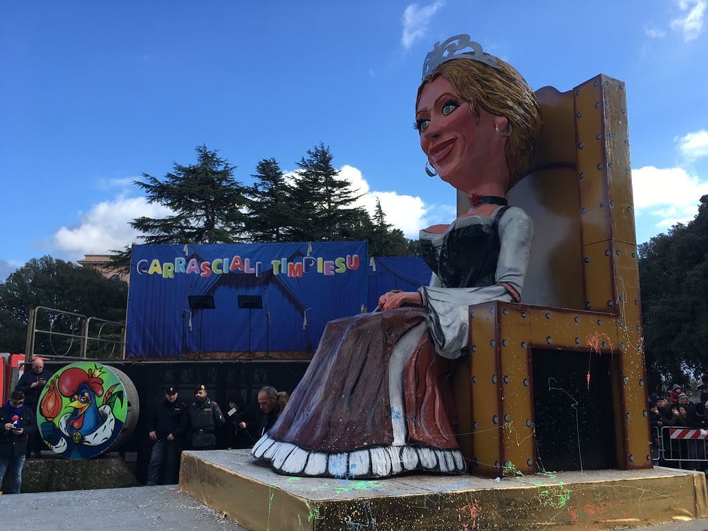 Mannena diventa Regina del Carnevale Tempiese