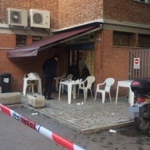 Sparatoria a Pisa, il 21enne sardo non risponde all’interrogatorio ma chiede scusa