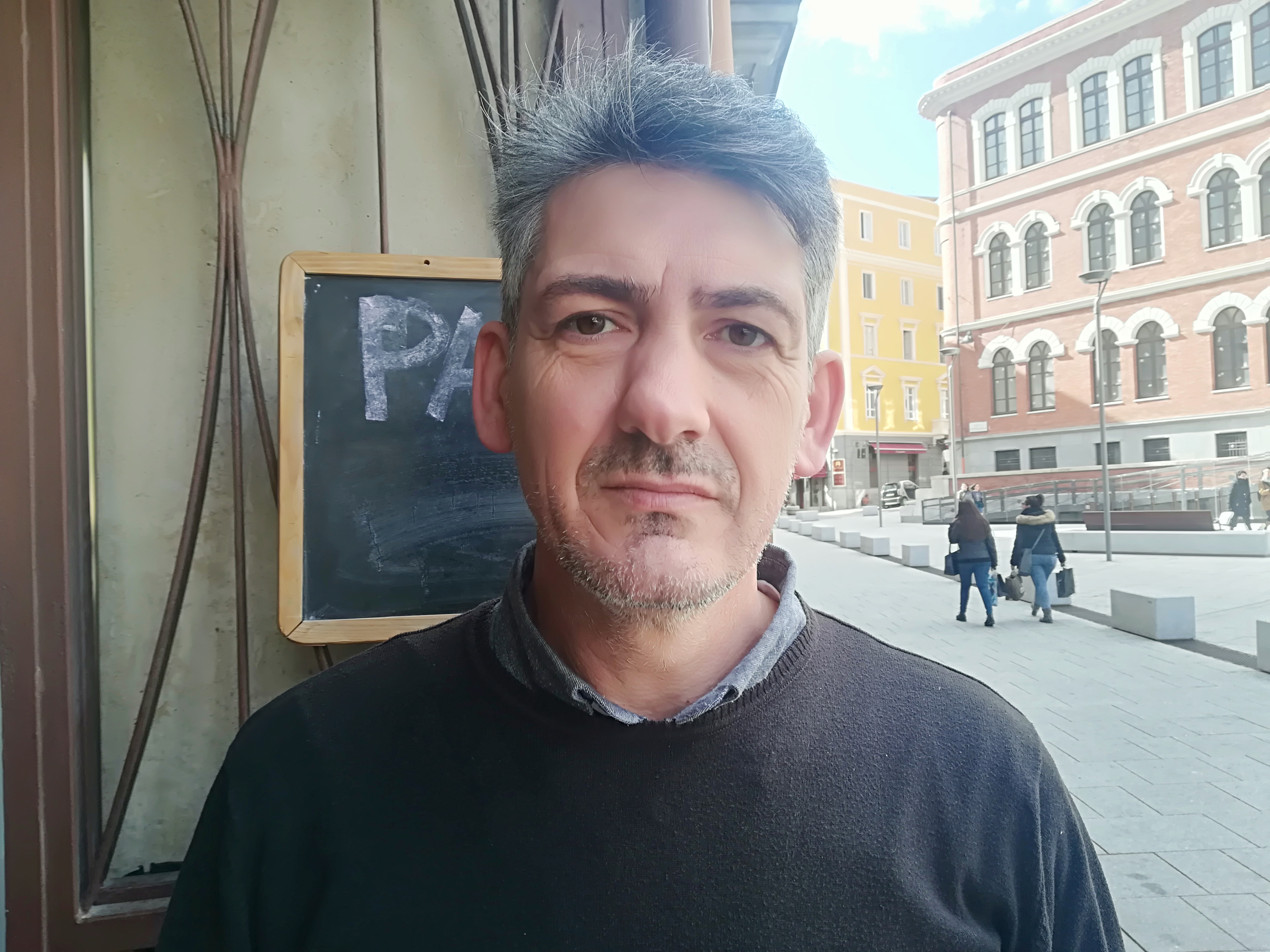 Cagliari, commerciante rapinato: “Mi hanno rubato borsello e cellulare in pieno giorno”