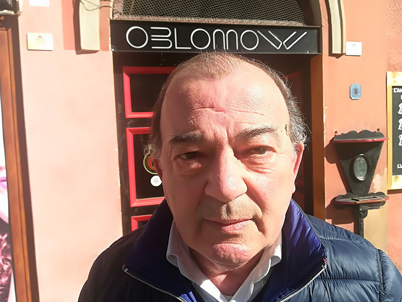 Giulio, il re dell’Oblomow: “Corso Vittorio a Cagliari finirà in mano ai cinesi”