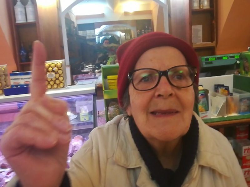 Maria Bonaria, la “nonna” arrabbiata del Corso: “Zedda non tocchi il S.Giovanni di Dio”