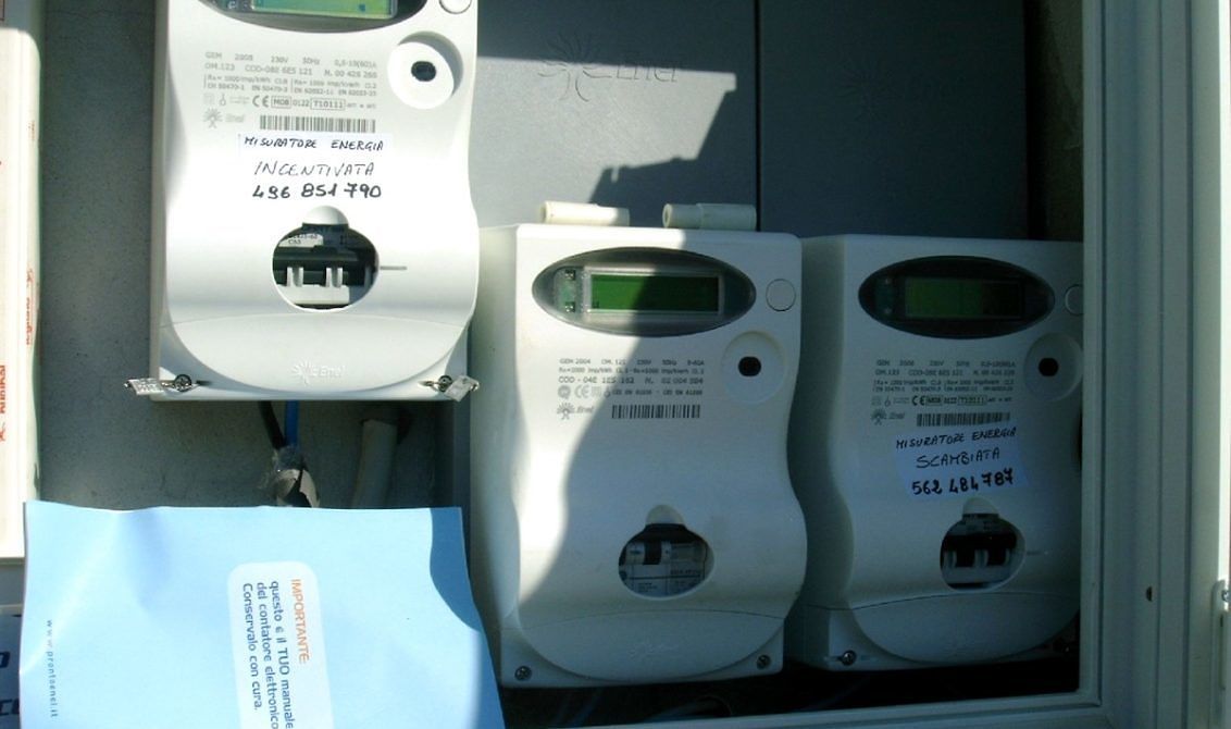 Energia elettrica, beffa per 250mila sardi: dovremo pagare di più per colpa dei morosi