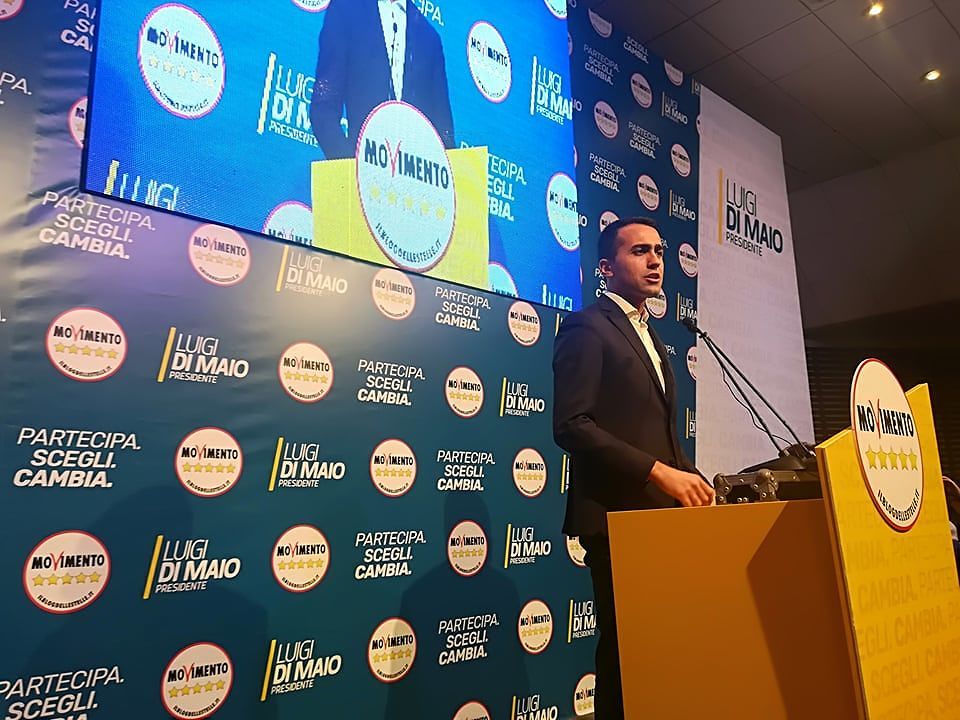 Cagliari, mille per Di Maio: “Siete la terra di Gramsci non siate indifferenti”