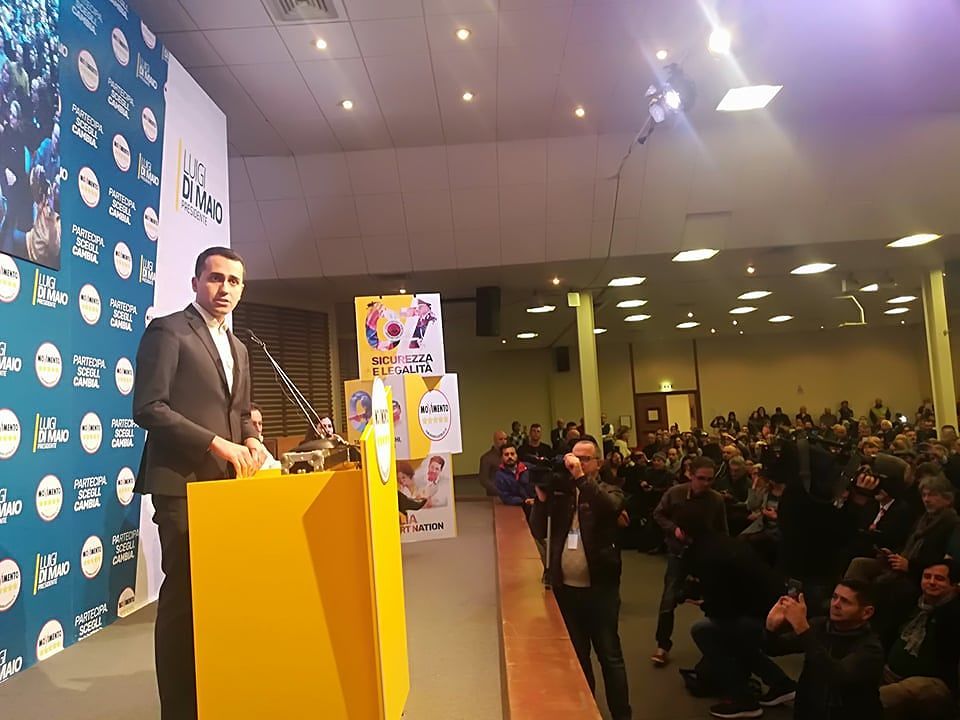 Cagliari, mille per Di Maio: “Siete la terra di Gramsci non siate indifferenti”