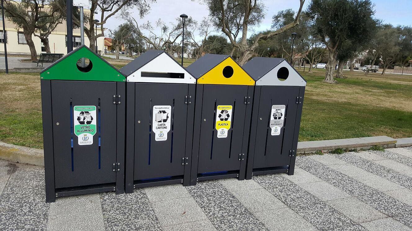 Uta virtuosa nella gestione dei rifiuti: arrivano 5 casette ecologiche