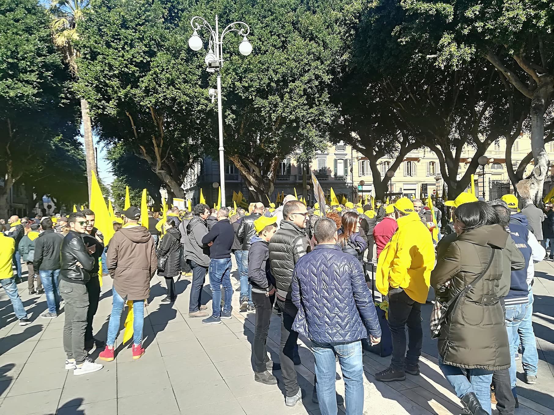 Cagliari, la rabbia dei giovani agricoltori: “Costretti a partire per colpa della Regione”