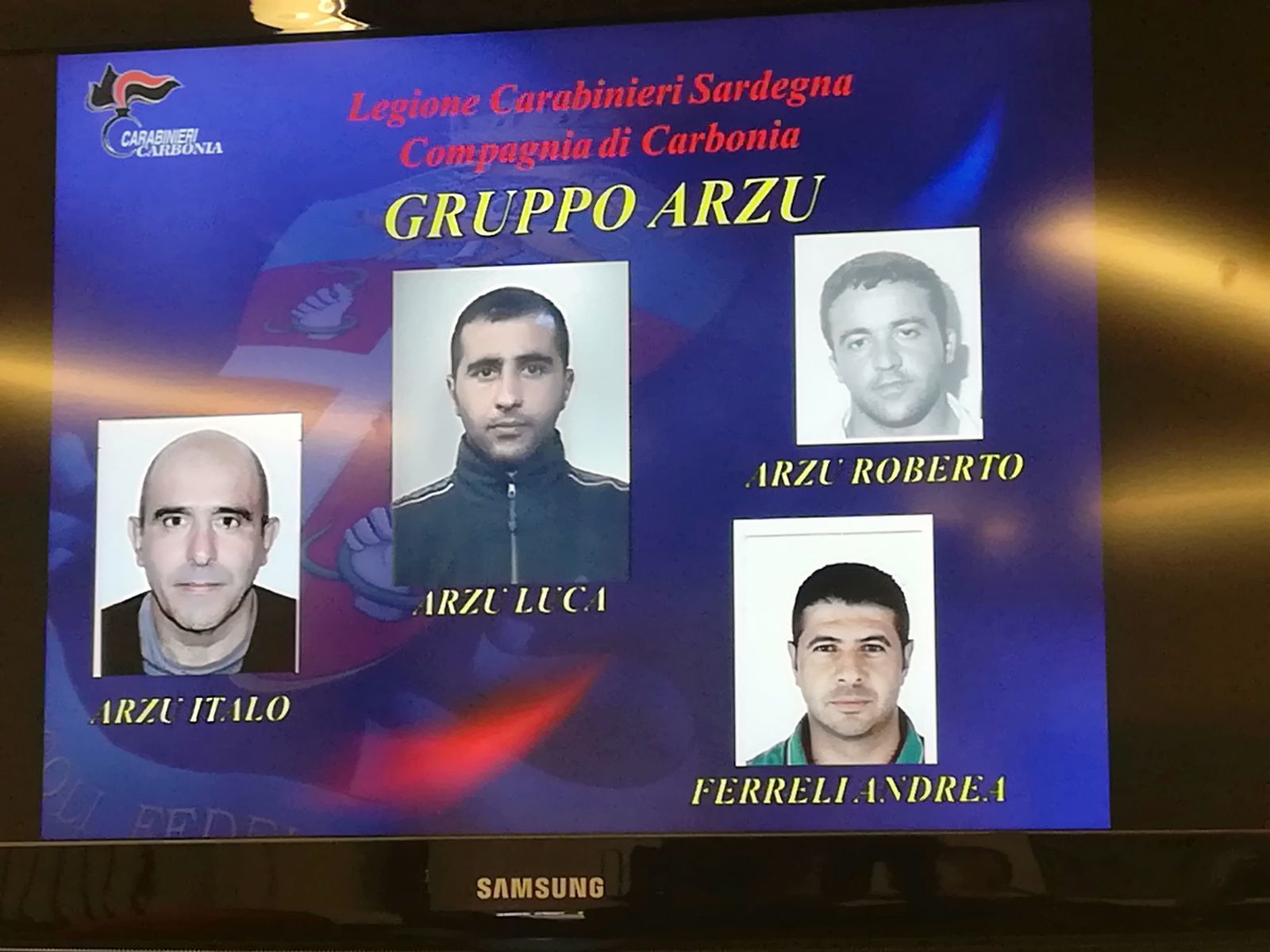 Coca purissima dall’Italia agli ovili, blitz nelle campagne sarde: 15 arresti