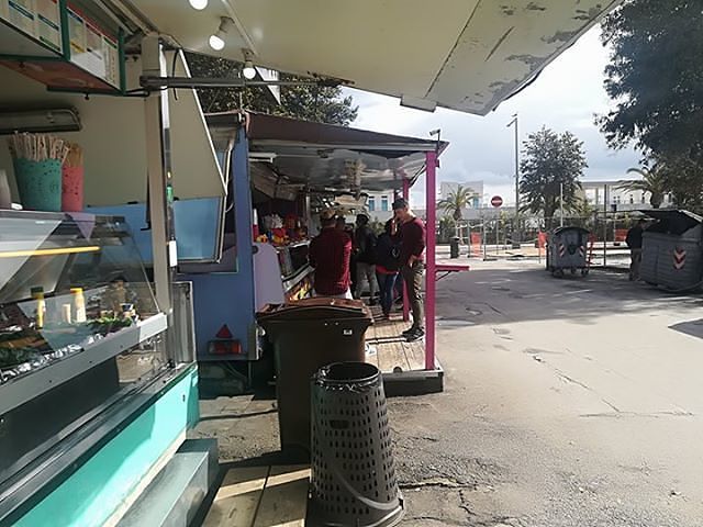 Cagliari, rivoluzione al Cavalluccio Marino: via i “caddozzoni” e tutti a piedi