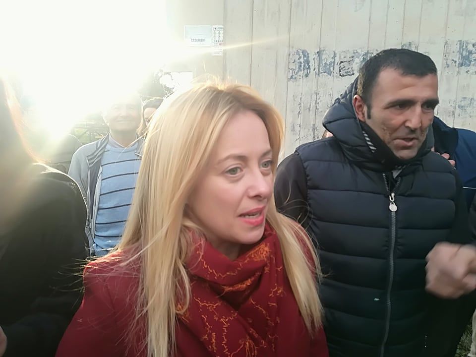 Giorgia Meloni a Sant’Elia, gli abitanti: “Qui viviamo nella m… più totale”