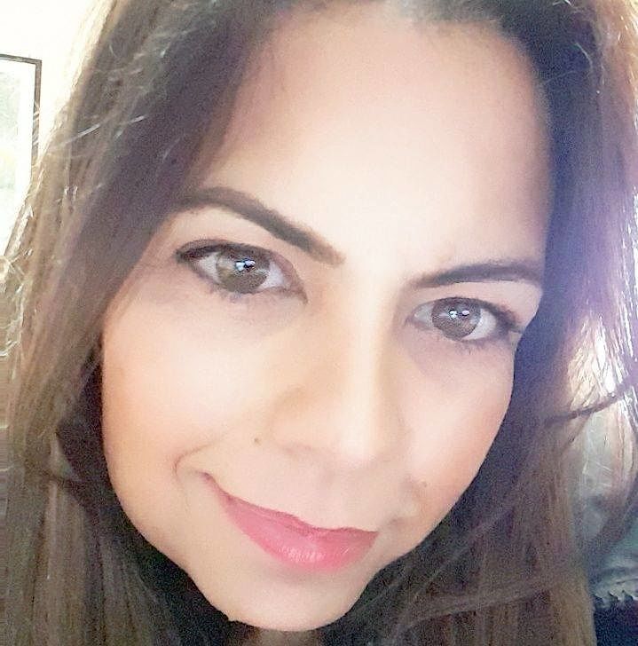 “Nessun fisioterapista per mio padre 84enne colpito da ictus, a Cagliari ti curi solo se paghi”