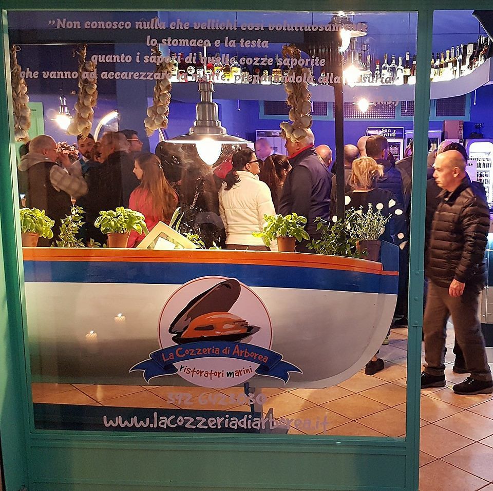 Quartu, sanzionata la Cozzeria di via Marconi: polemica con vigili e Comune